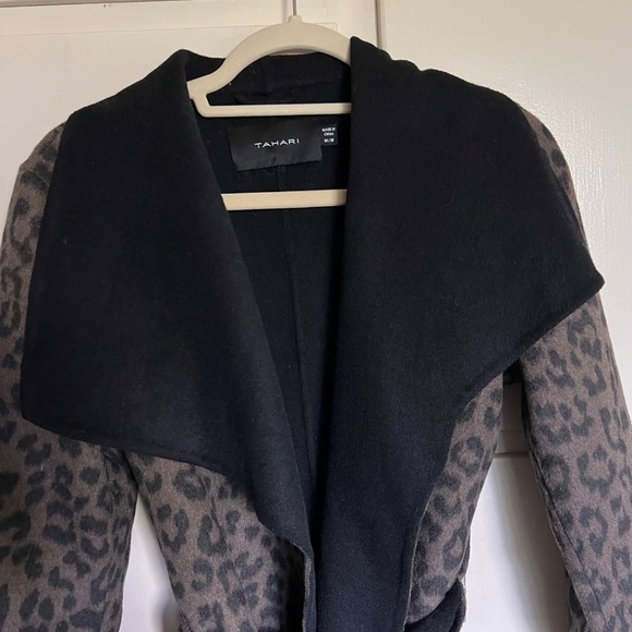 Tahari Ella Leopard Double Faced Wool Blend Wrap Belted Coat Size Medium - Picture 4 of 12